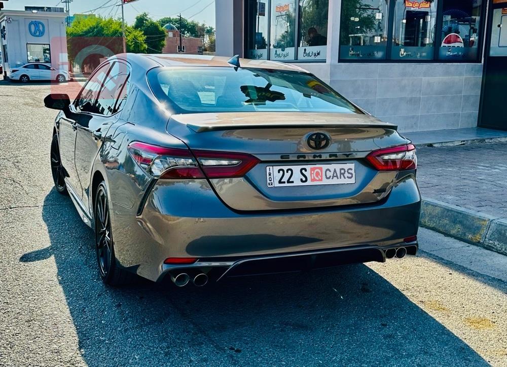 تۆیۆتا کامری